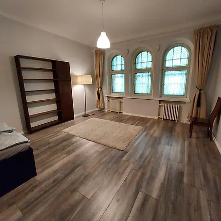 Quiet In The Center 76 M2 *