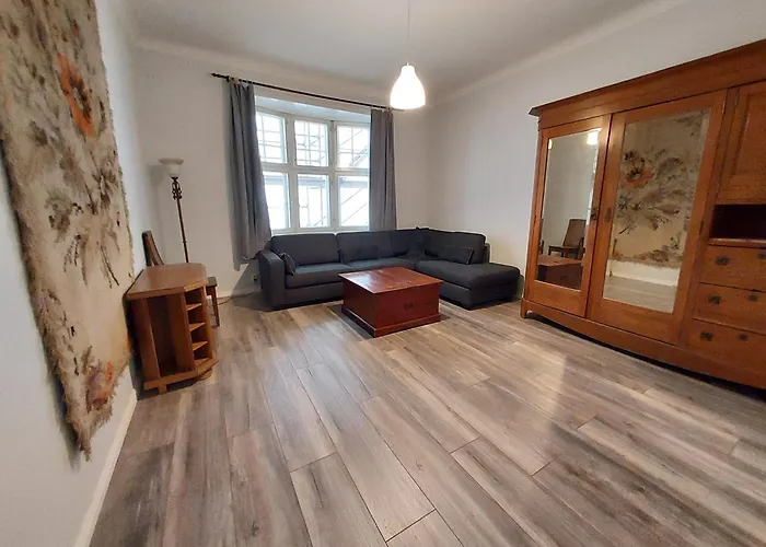 Apartment Quiet In The Center 76 M2